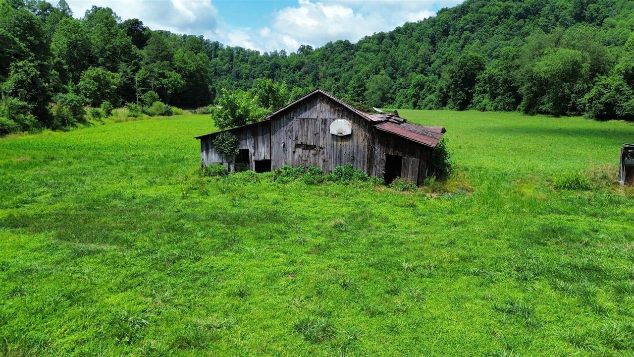 7292 Hode Road Property Photo 15