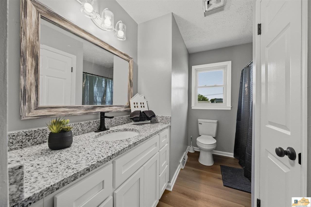 98 Moss Way Property Photo 3
