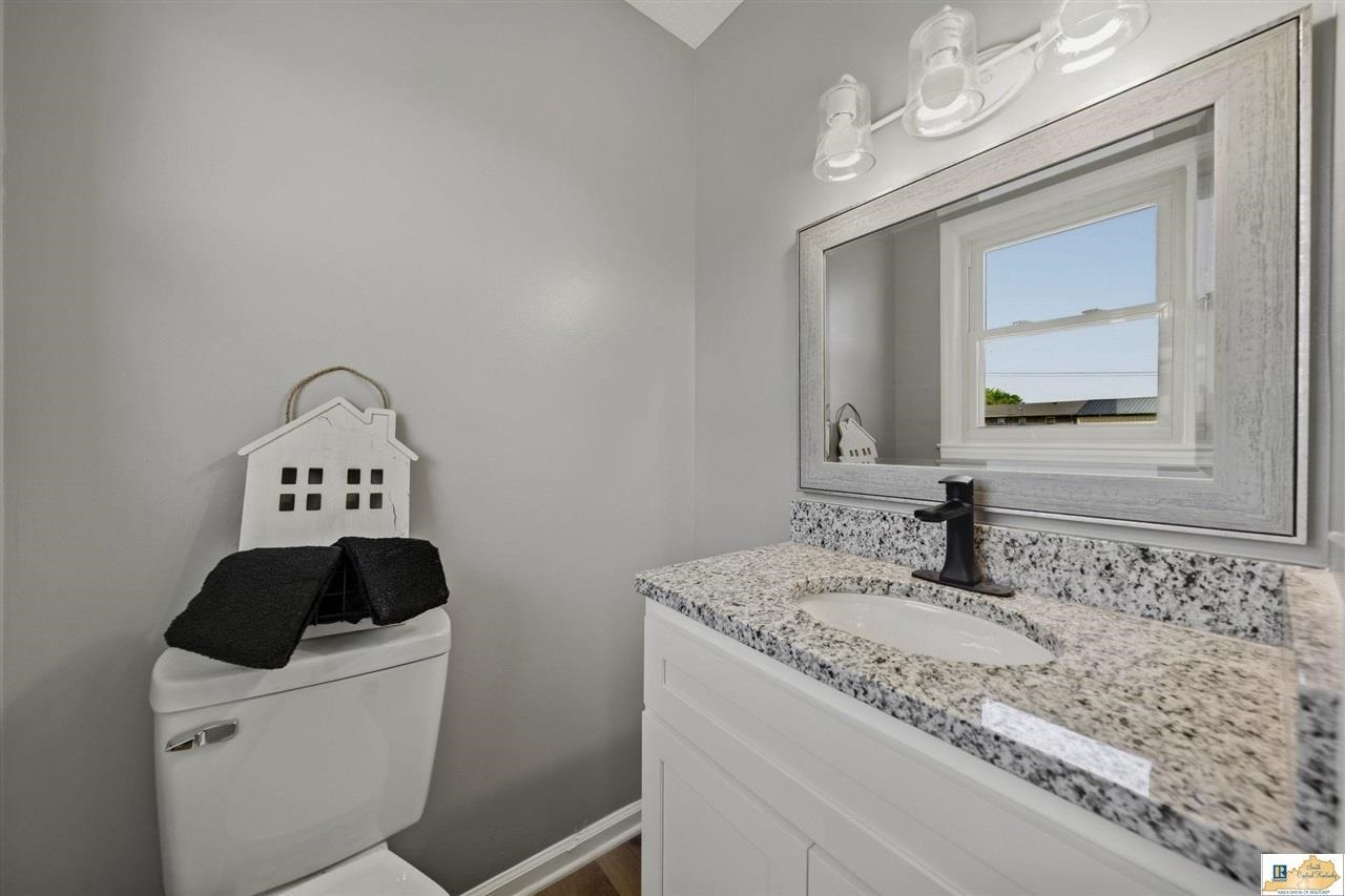 98 Moss Way Property Photo 17