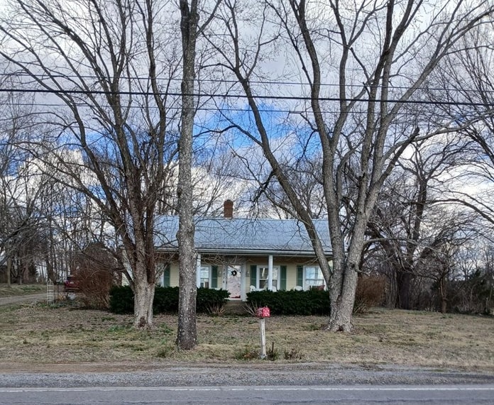 3376 Bowling Green Road Property Photo 1