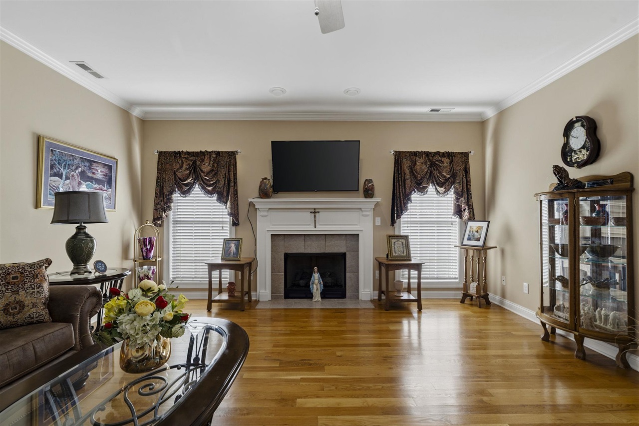 1147 Wintercress Lane Property Photo 2