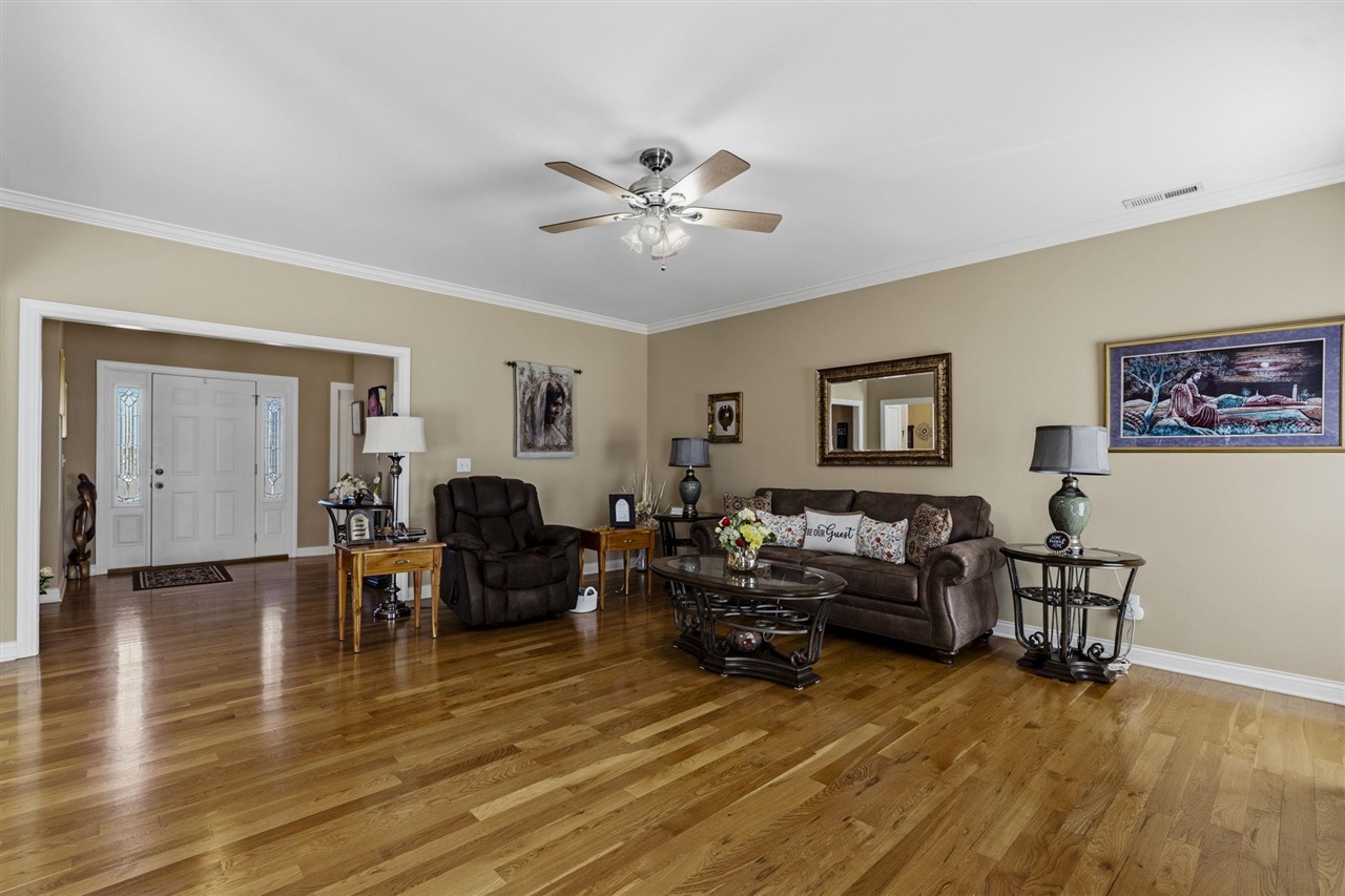 1147 Wintercress Lane Property Photo 4