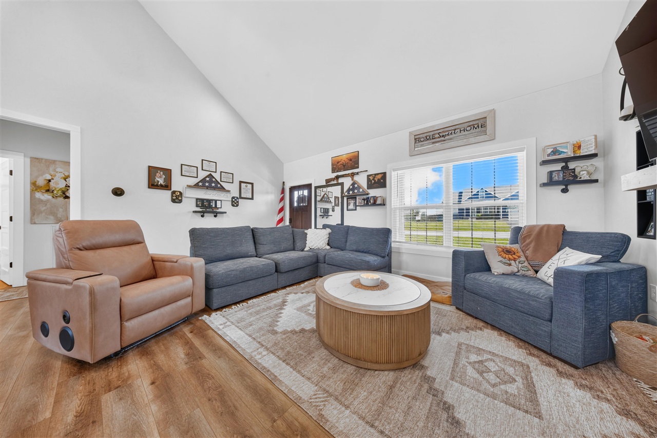 112 Mccutchen Court Property Photo 8