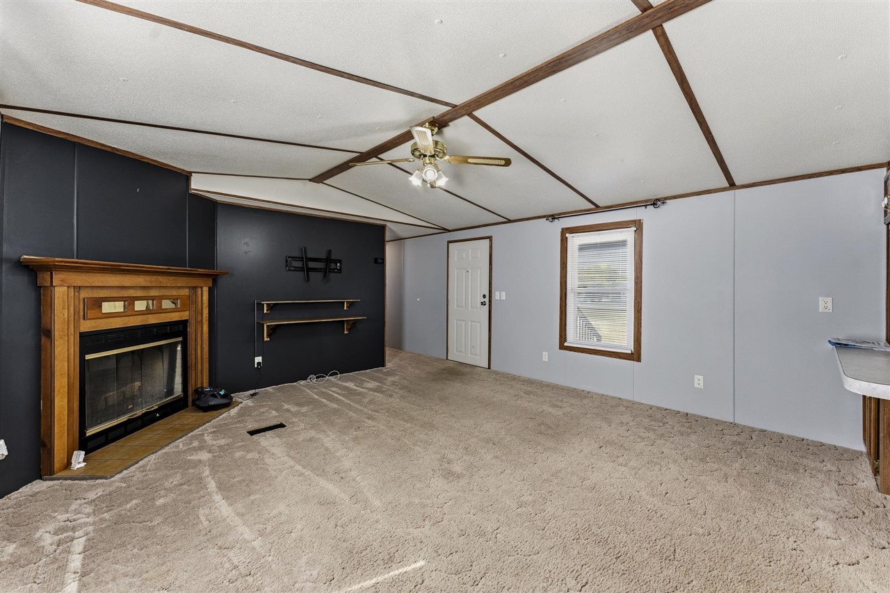 1579 Claypool Boyce Road Property Photo 5