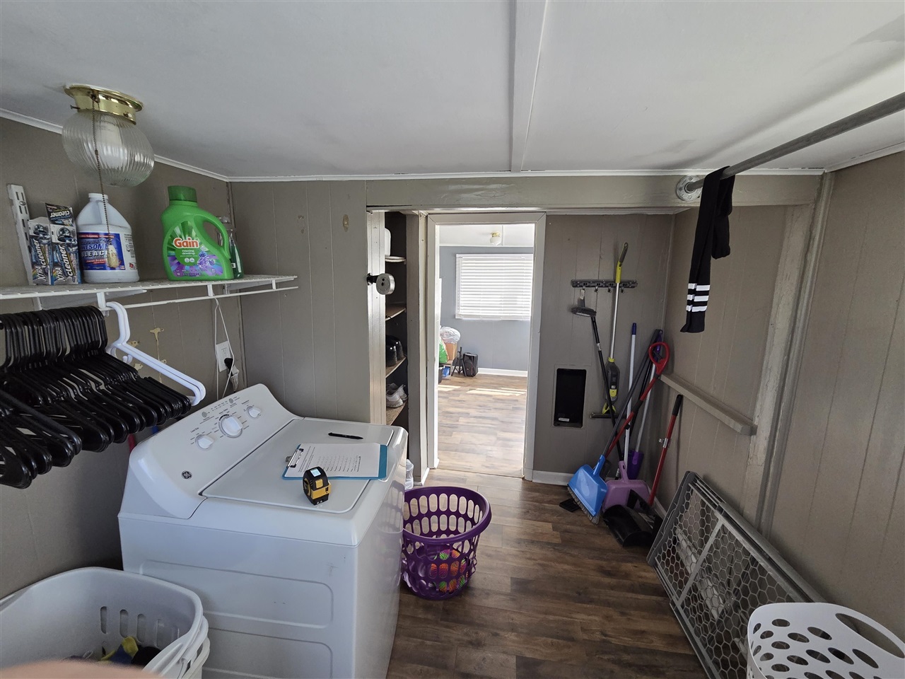 12 Railroad Avenue Property Photo 7