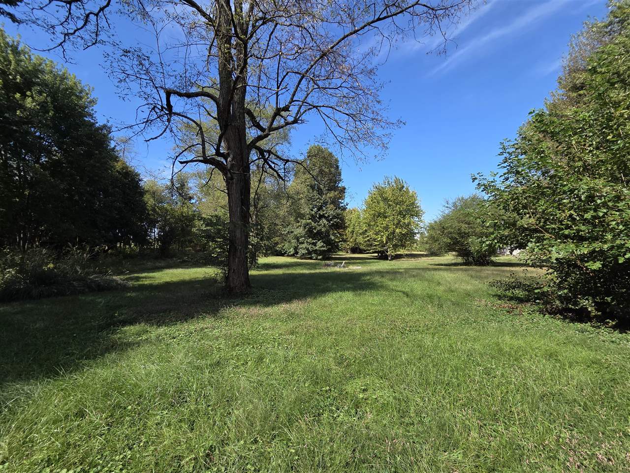 12 Railroad Avenue Property Photo 17