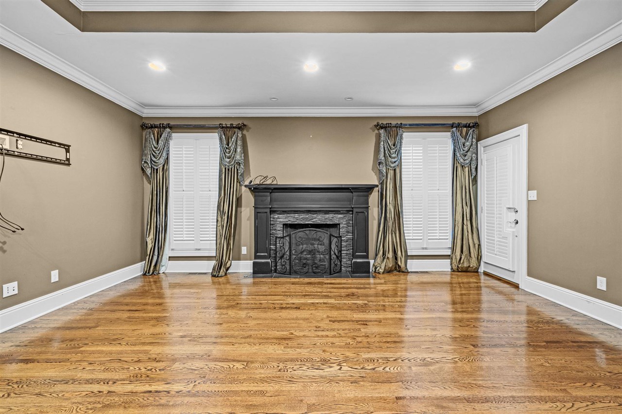 801 Covington Grove Boulevard Property Photo 21