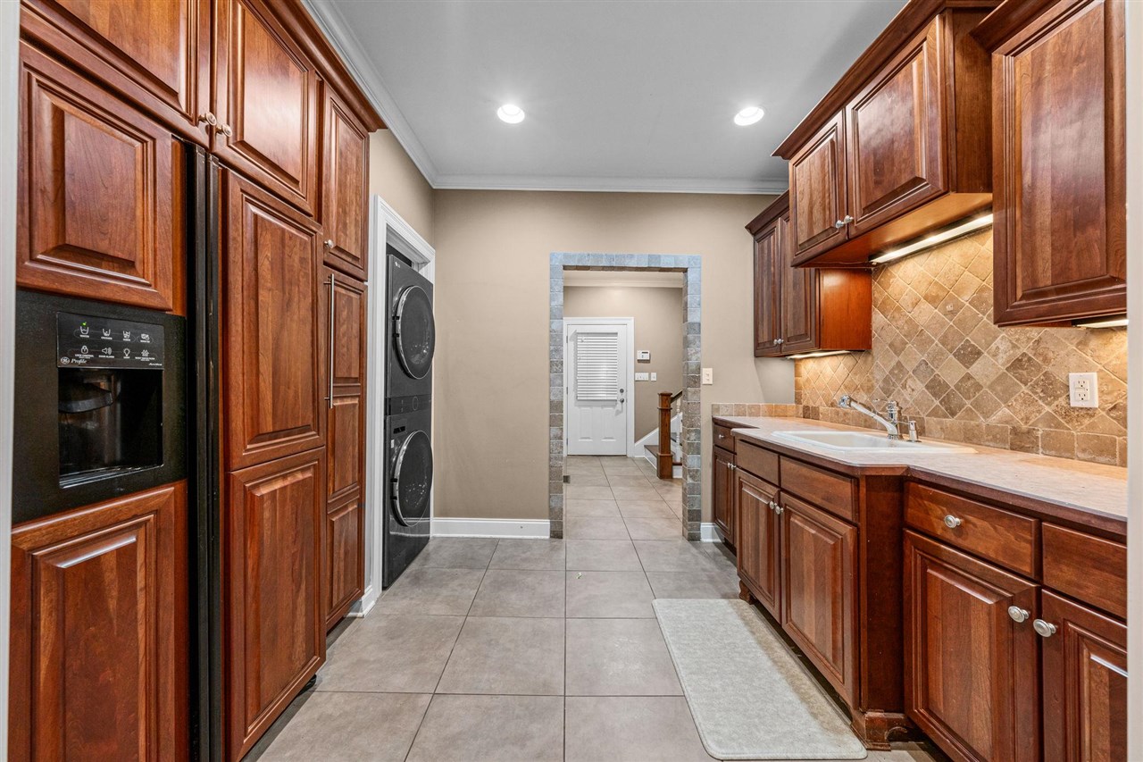 801 Covington Grove Boulevard Property Photo 36