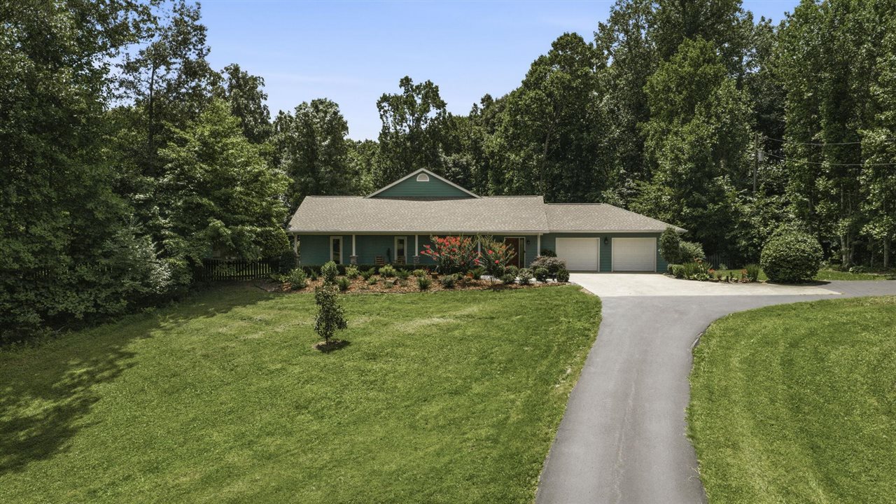 1766 Hunts Lane Property Photo 12