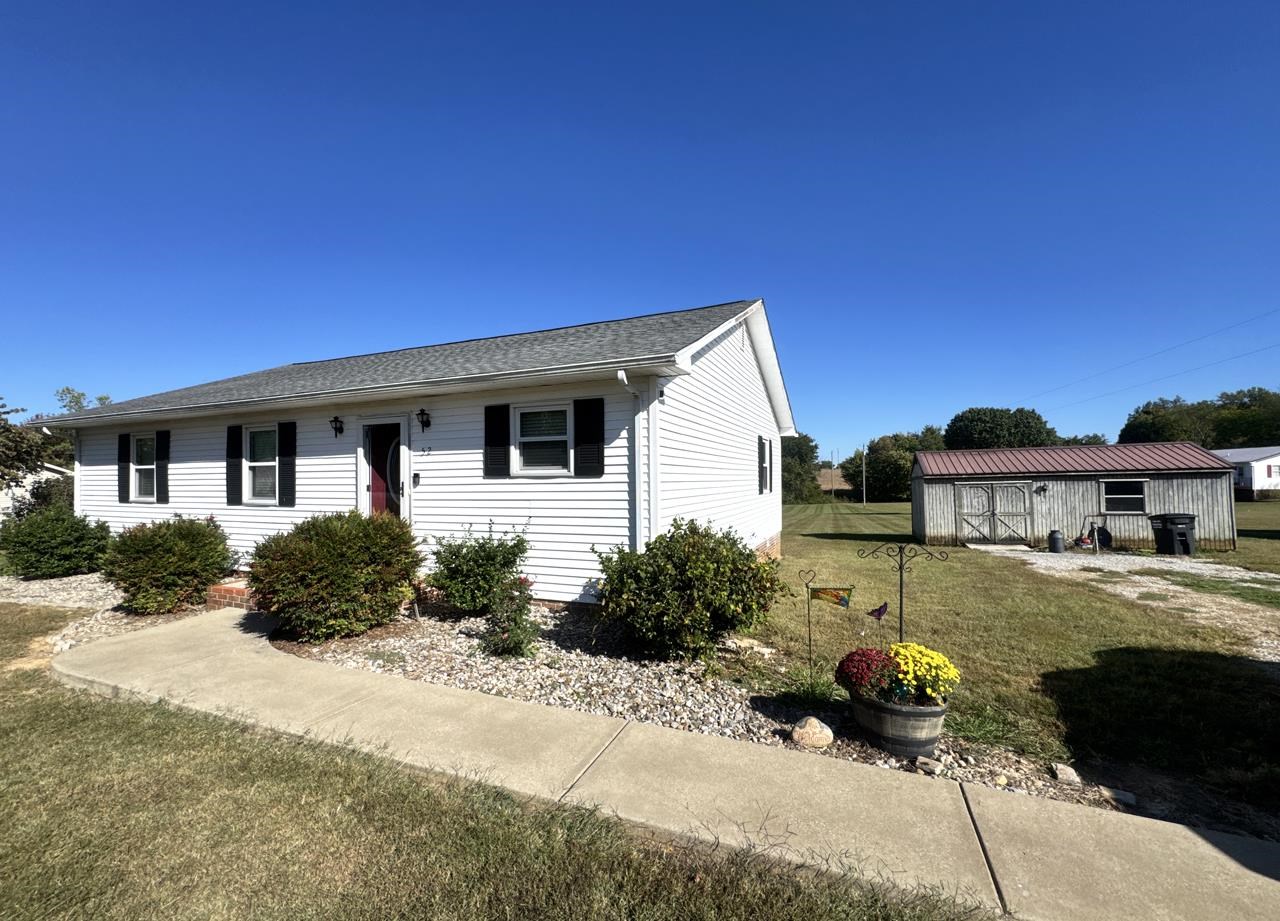 52 Cloverdale Drive Property Photo 2