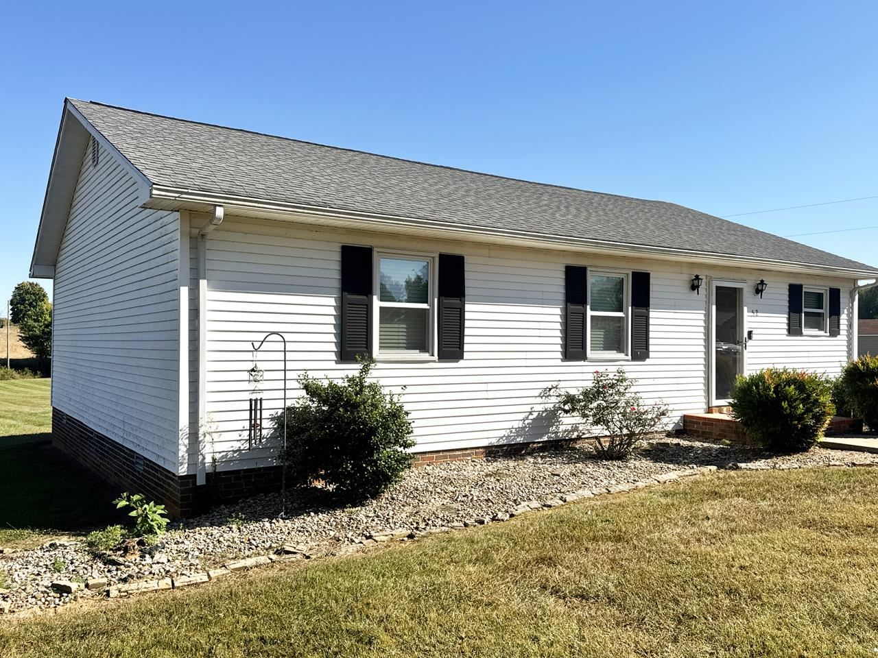 52 Cloverdale Drive Property Photo 3