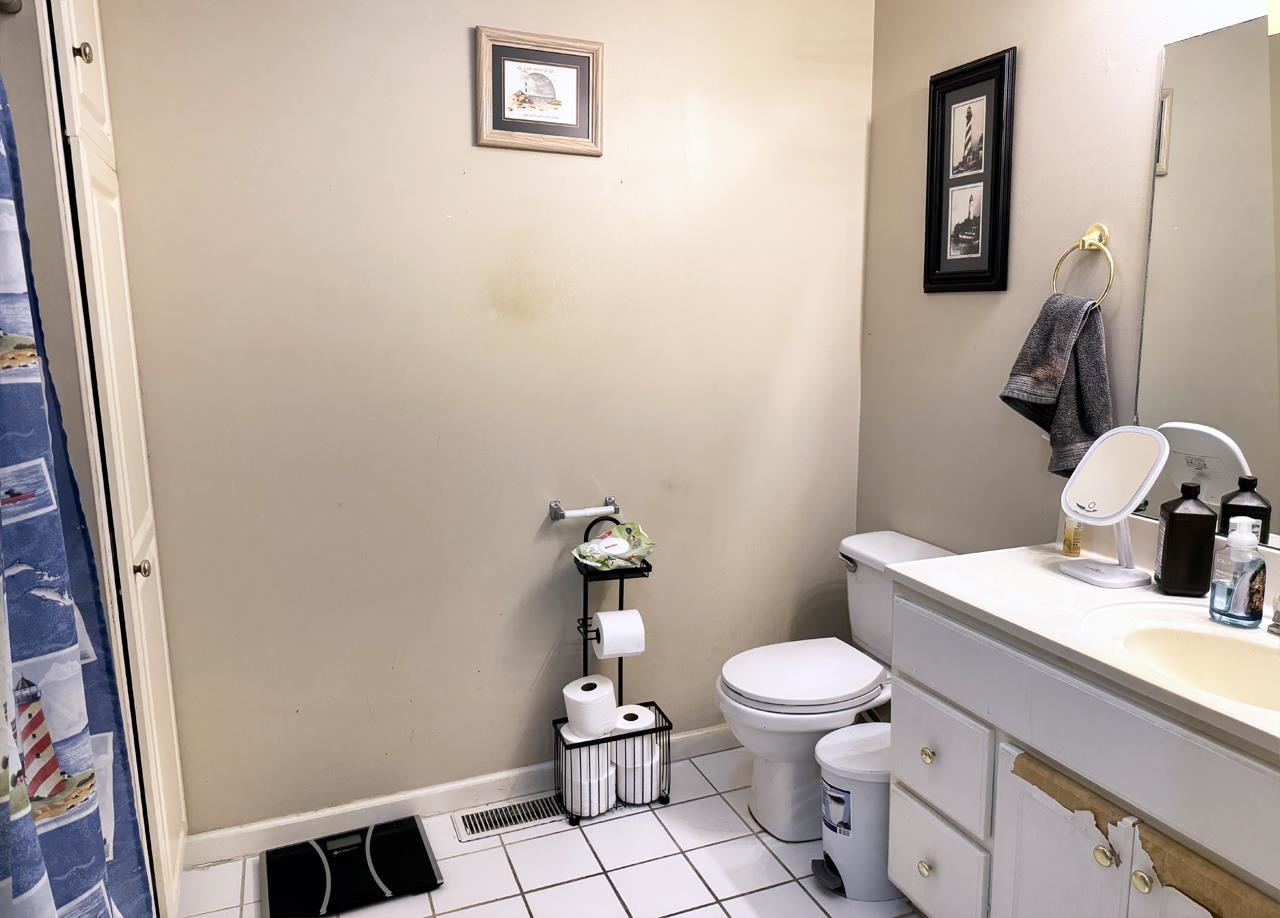52 Cloverdale Drive Property Photo 7