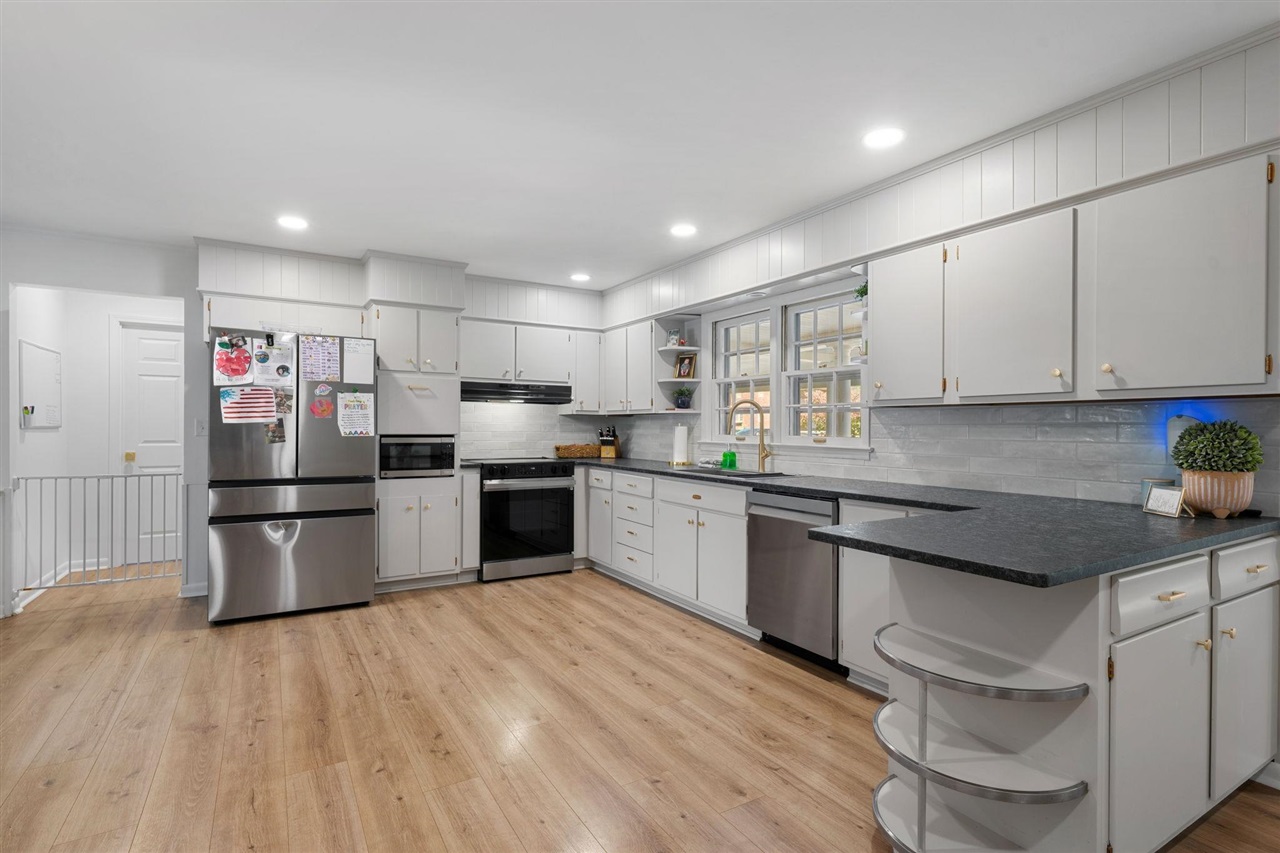 1311 Eastland Street Property Photo 6