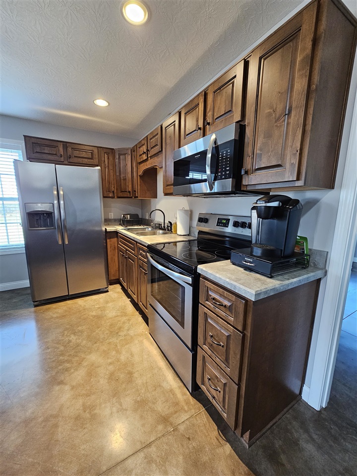 1104 Neafus Road Property Photo 83