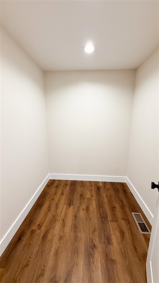 2758 Finney Road Property Photo 15
