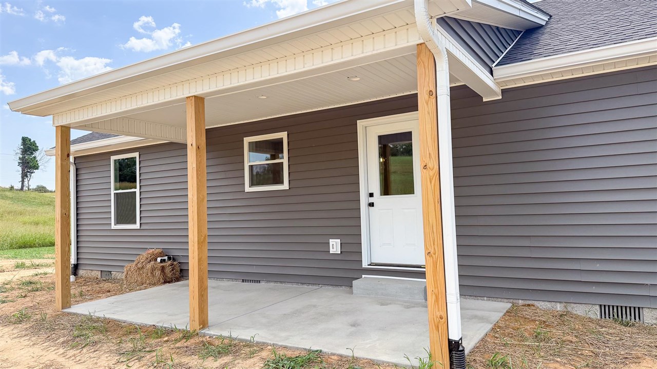 2758 Finney Road Property Photo 20