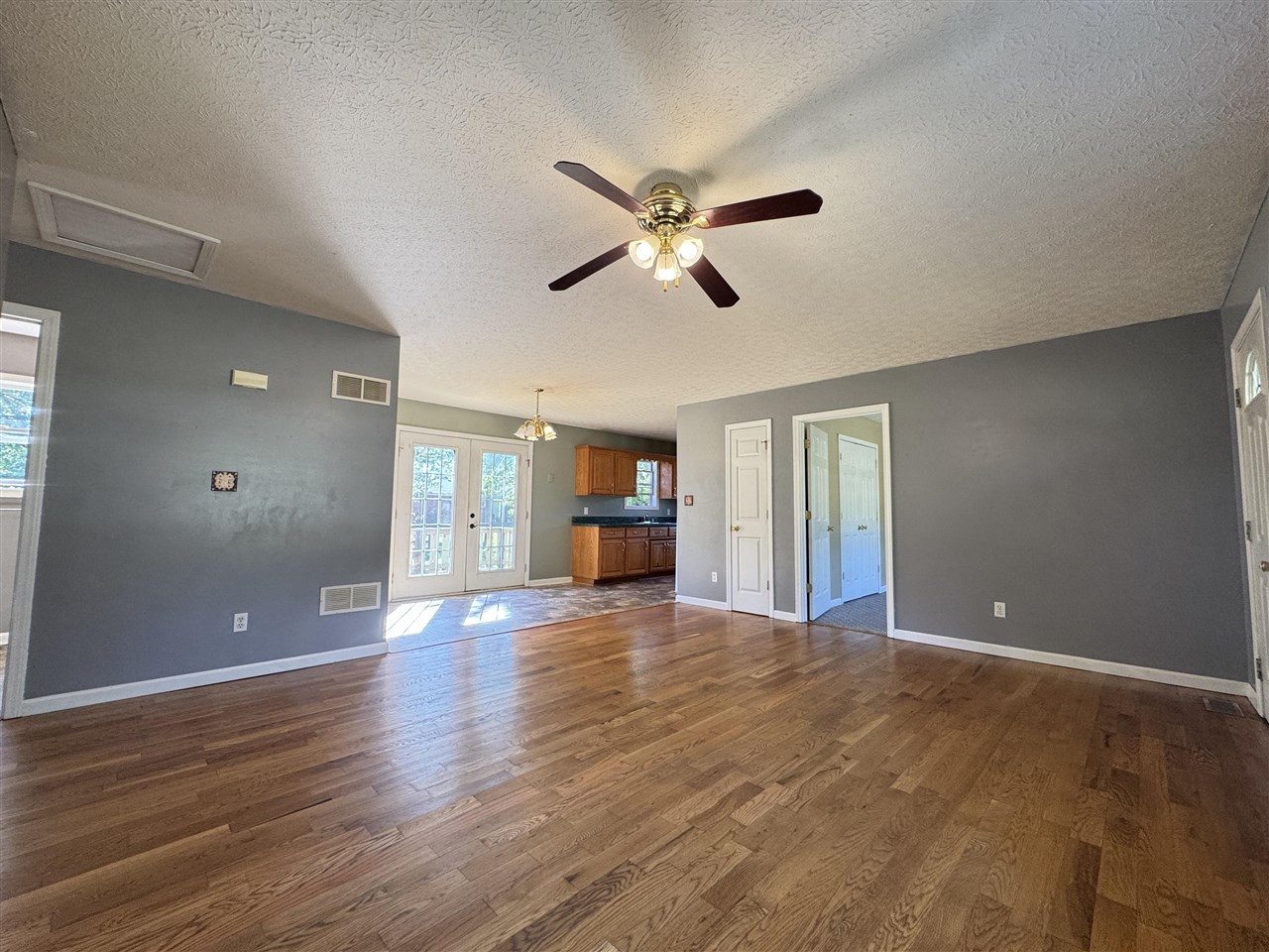 133 Stewart Drive Property Photo 8
