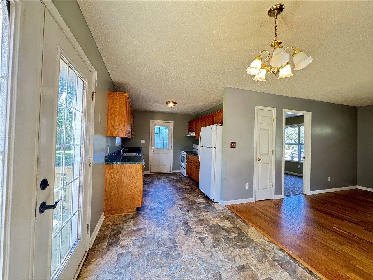 133 Stewart Drive Property Photo 11