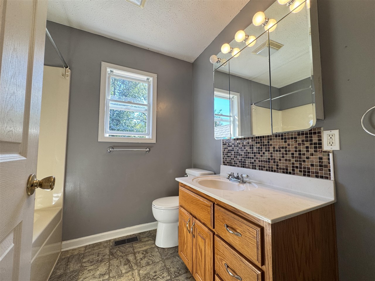 133 Stewart Drive Property Photo 26
