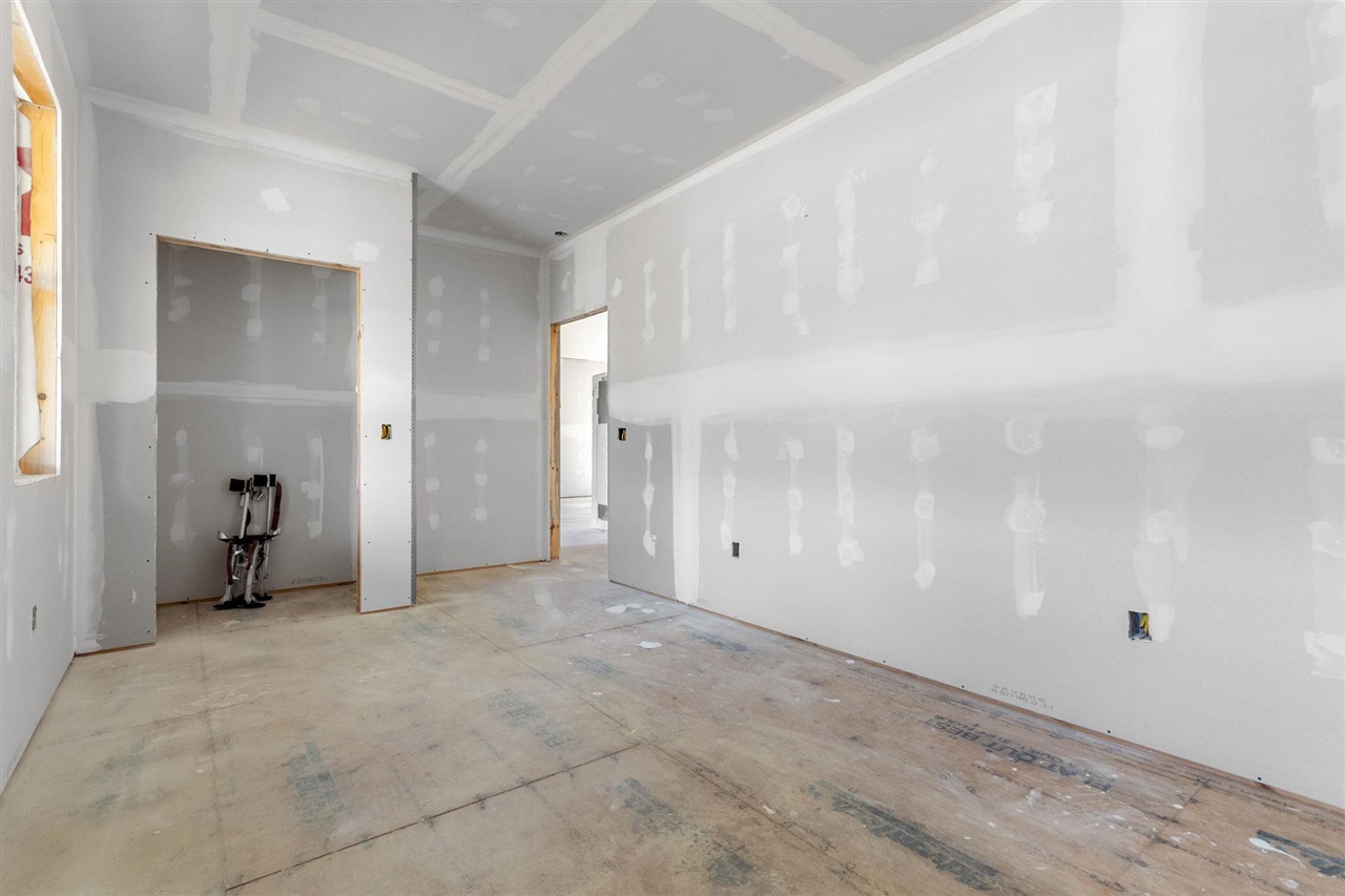 981 Chism Road Property Photo 14