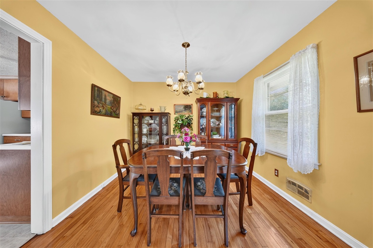 715 Crittenden Circle Property Photo 10