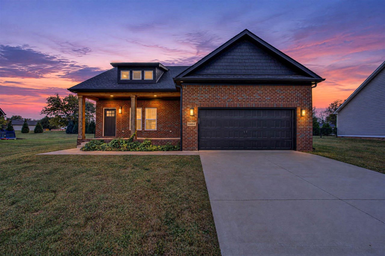 6464 Summer Shade Circle Property Photo 1
