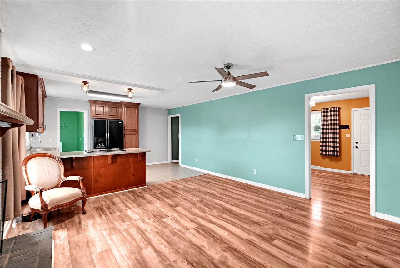 179 Cambridge Circle Property Photo 6