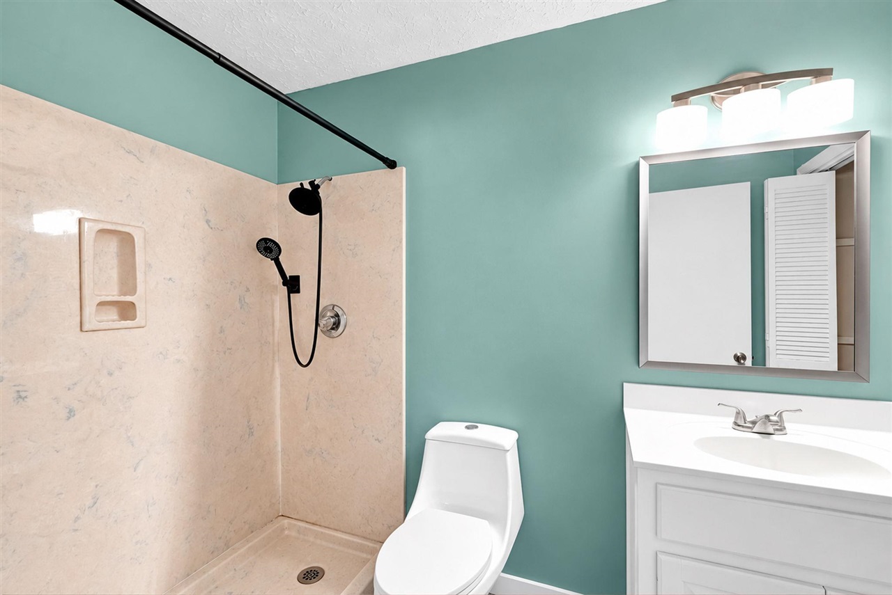 179 Cambridge Circle Property Photo 16
