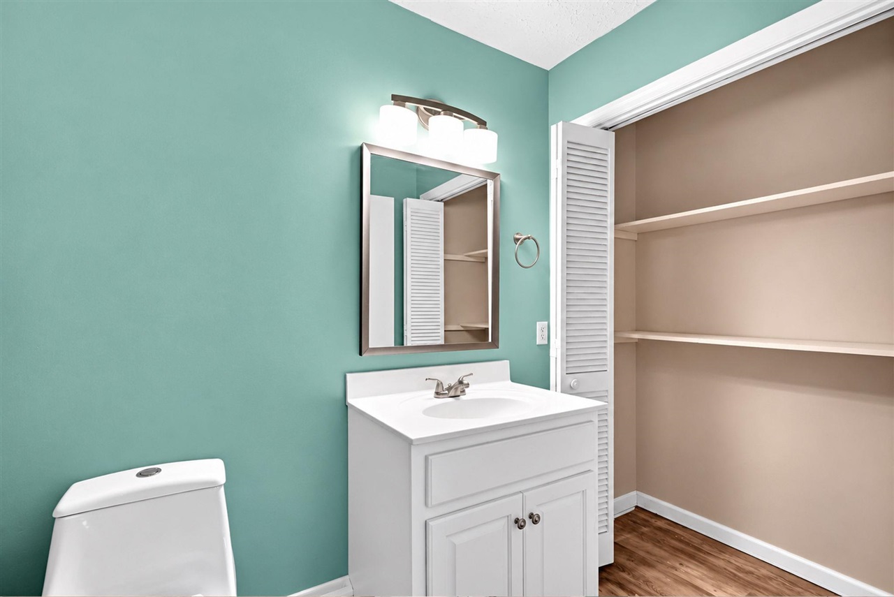 179 Cambridge Circle Property Photo 17