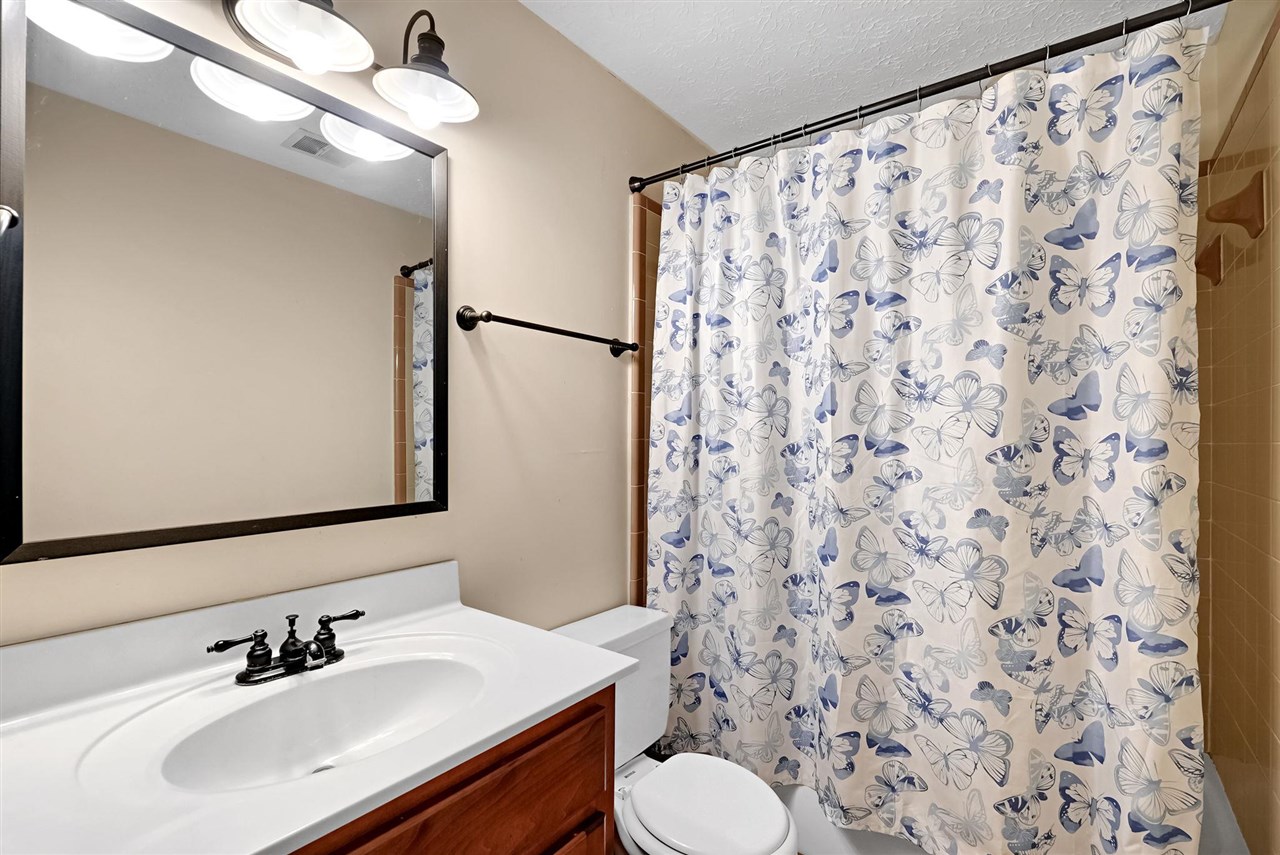 179 Cambridge Circle Property Photo 20