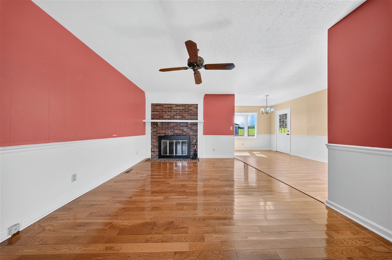 107 Circle Drive Property Photo 7