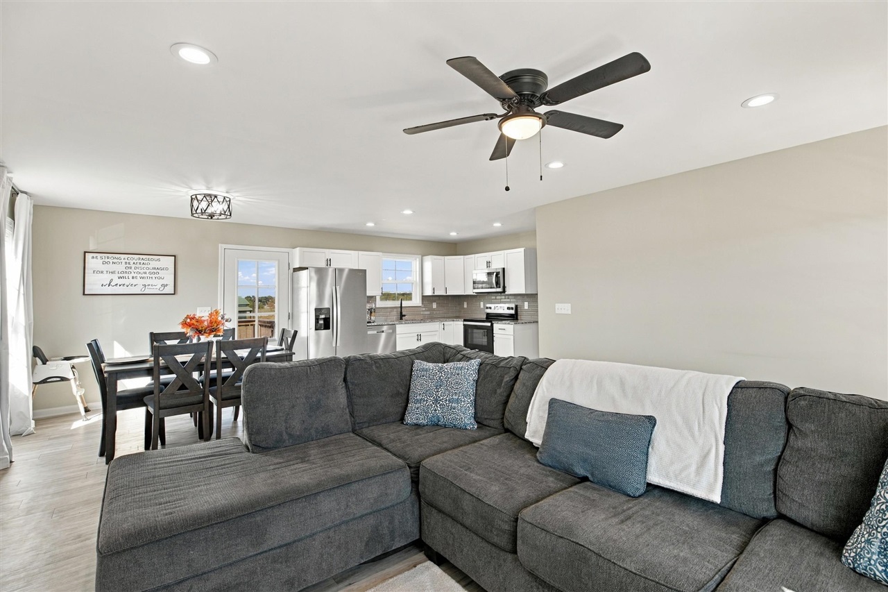 2461 Blaine Evans Road Property Photo 4