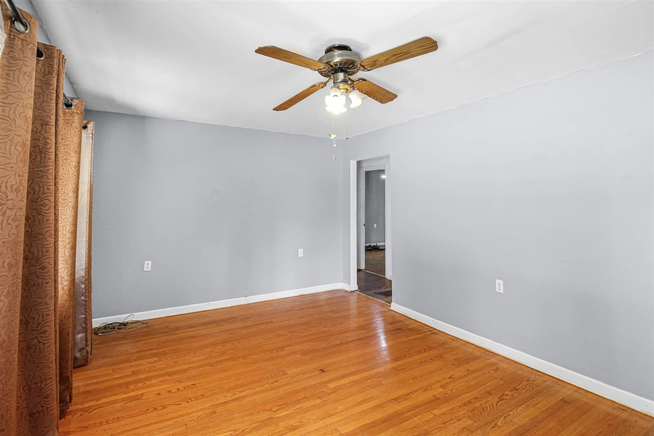 112 Green Street Property Photo 7
