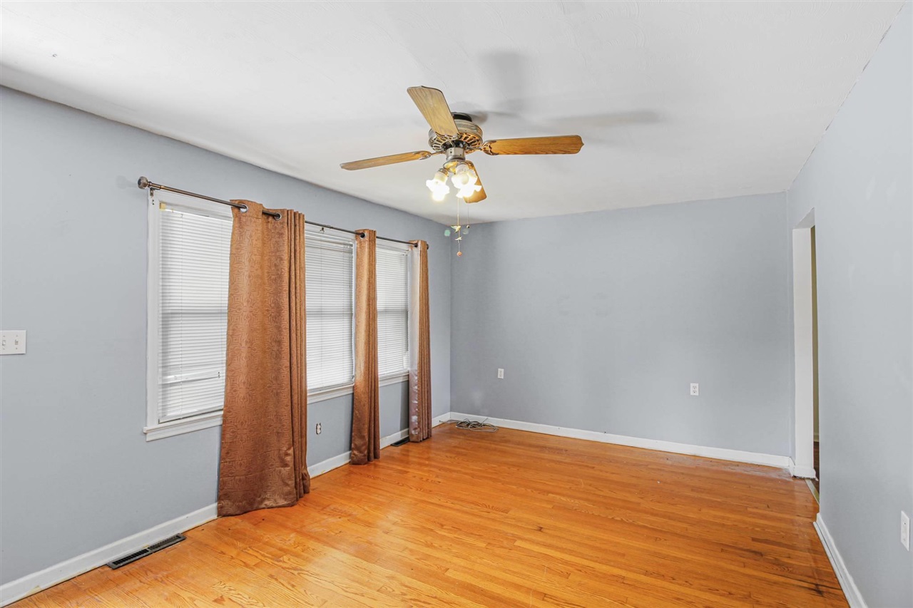 112 Green Street Property Photo 8