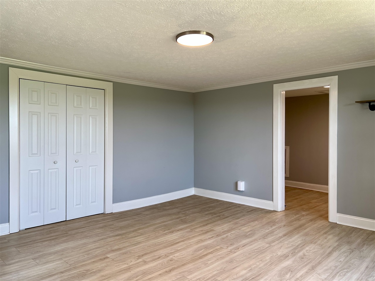 1525 Reeder School Road Property Photo 10