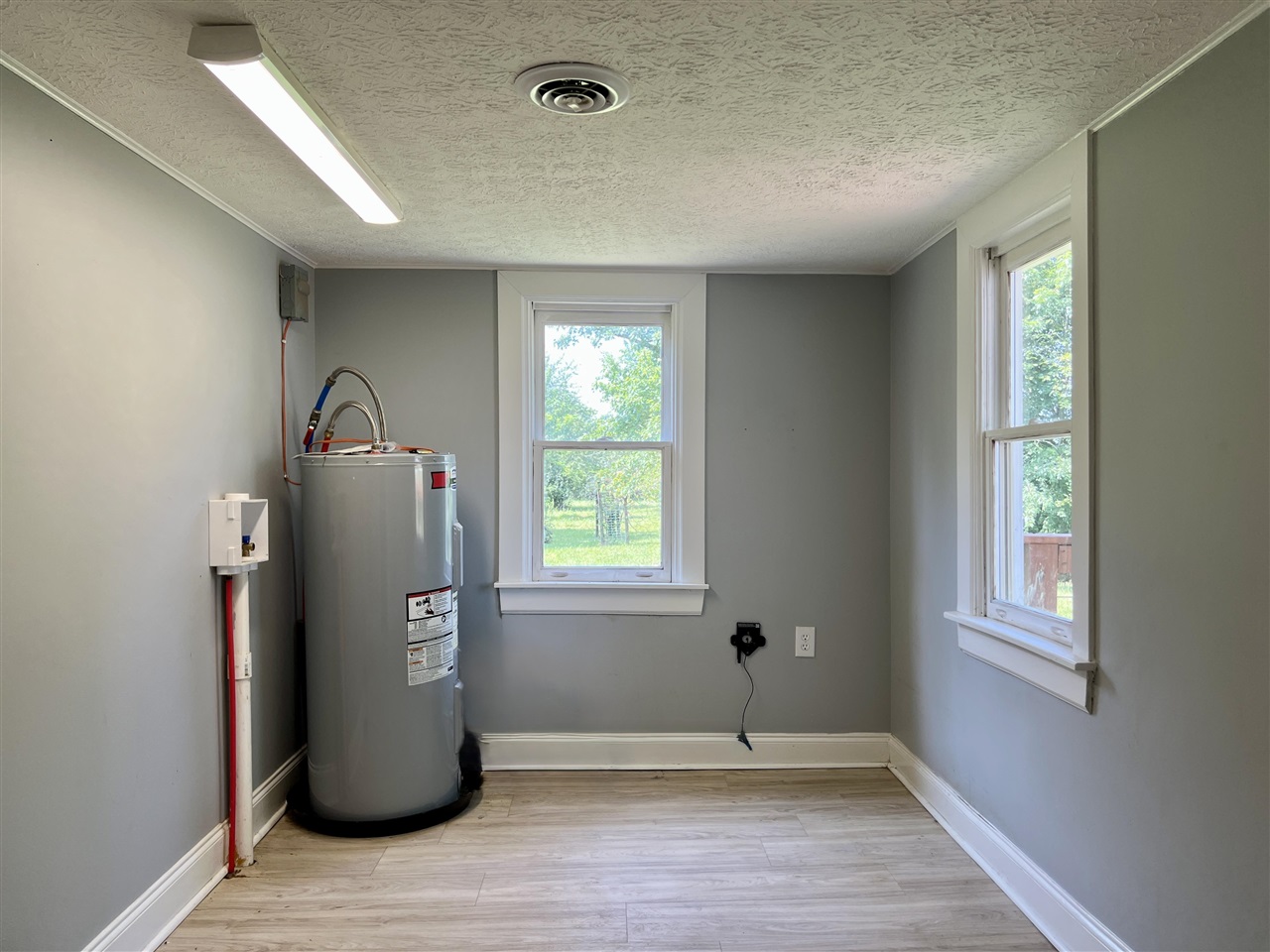 1525 Reeder School Road Property Photo 19
