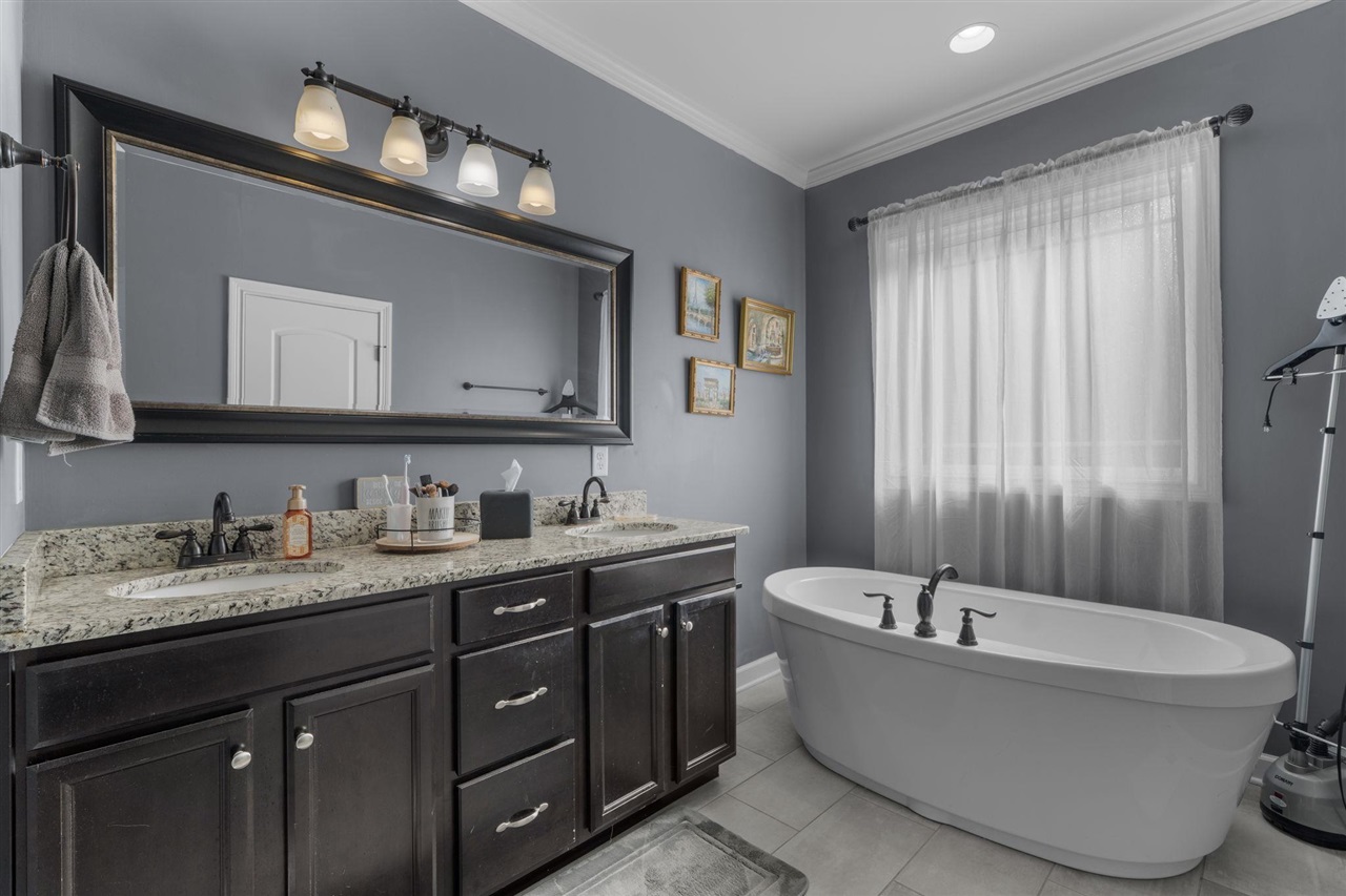 1383 Muirfield Lane Property Photo 14