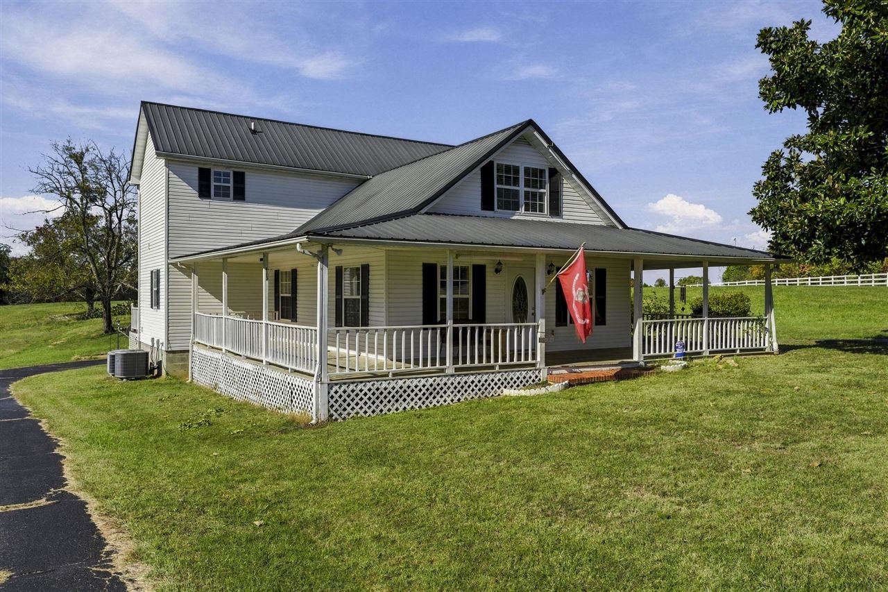 1303 Highway 1545 Property Photo 2