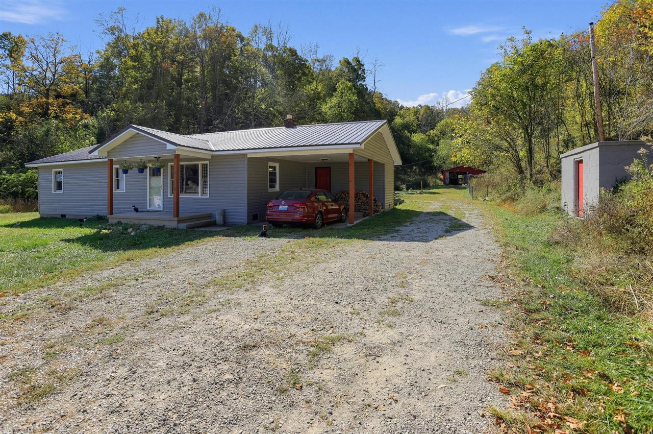 90 Trevor Lane Property Photo 18