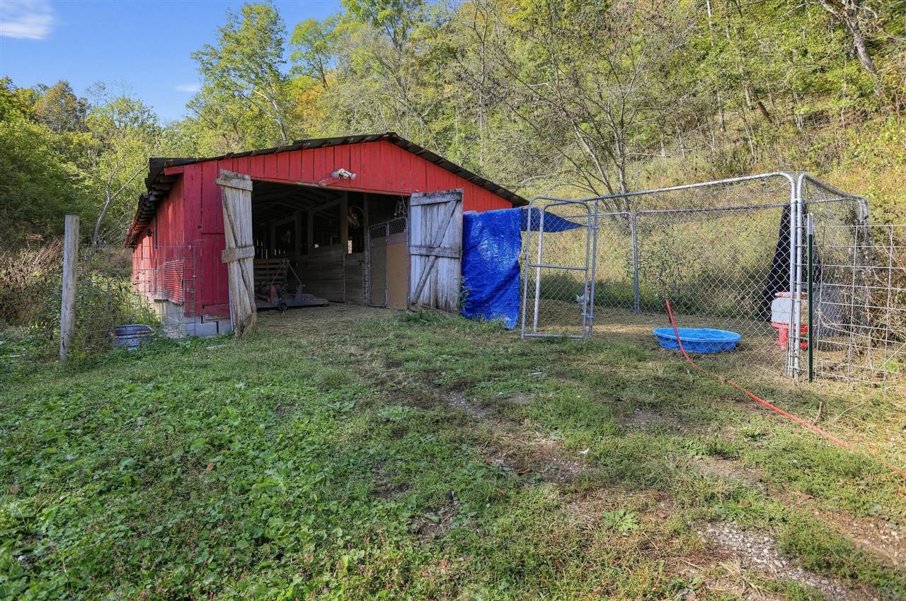 90 Trevor Lane Property Photo 23