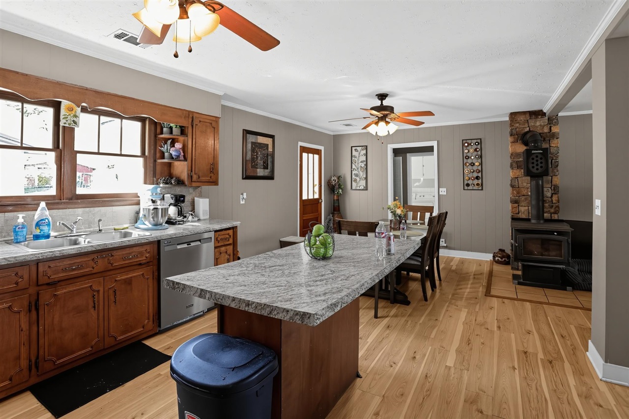 90 Trevor Lane Property Photo 32