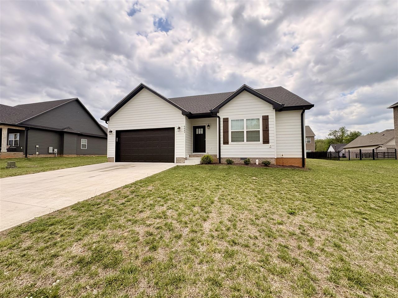 6442 E Haven Way Property Photo 2