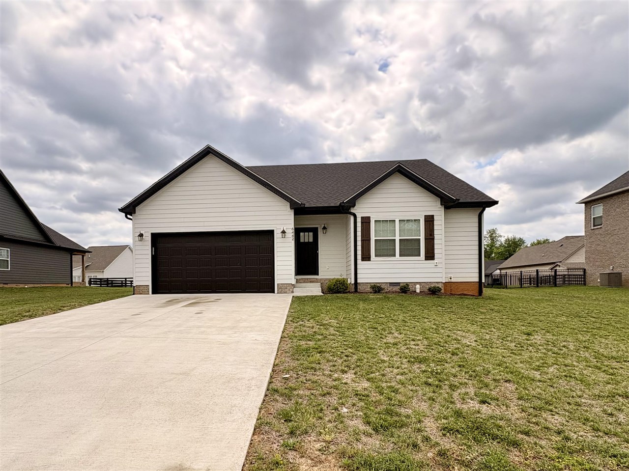 6442 E Haven Way Property Photo 4