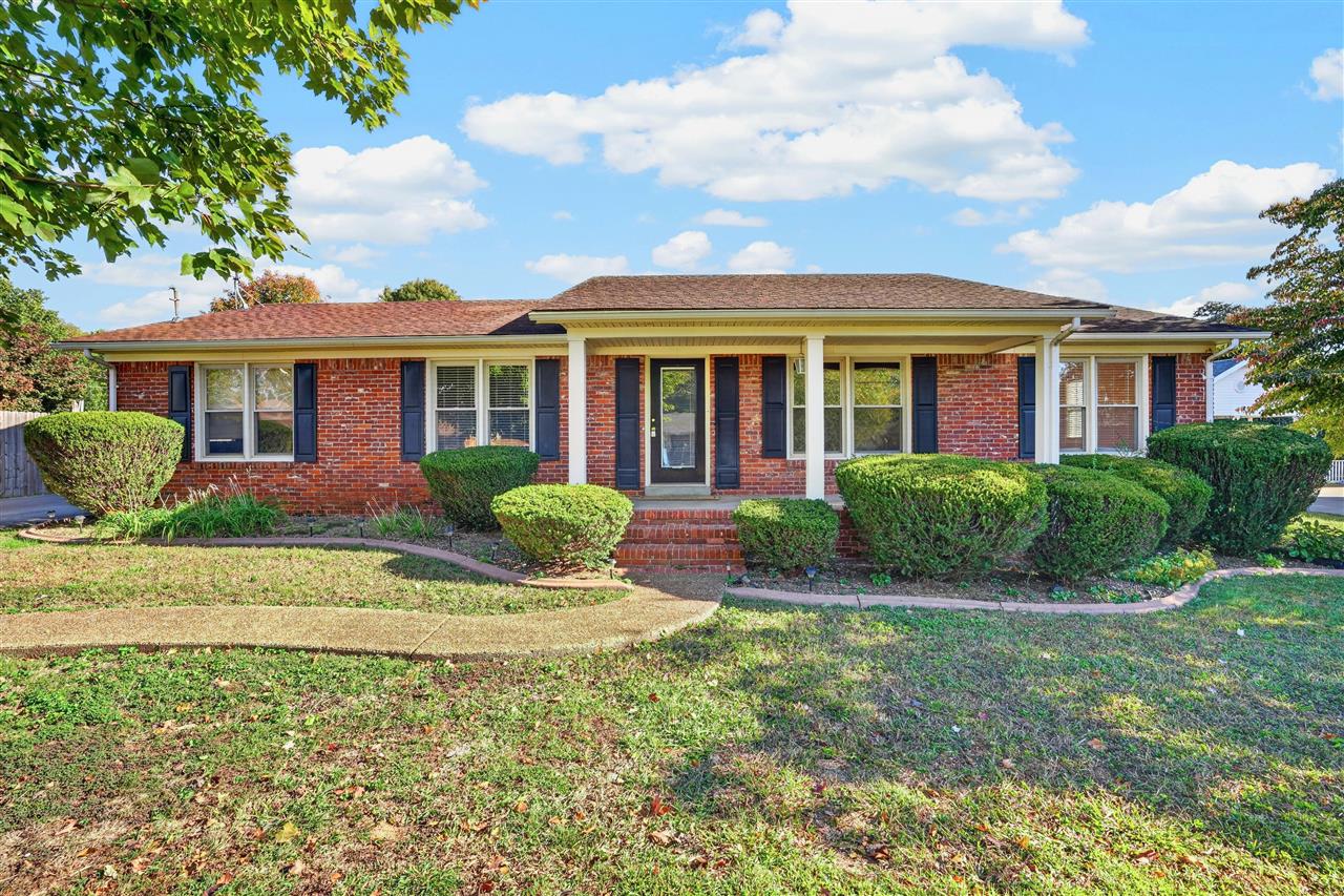 100 Northwood Drive Property Photo 1