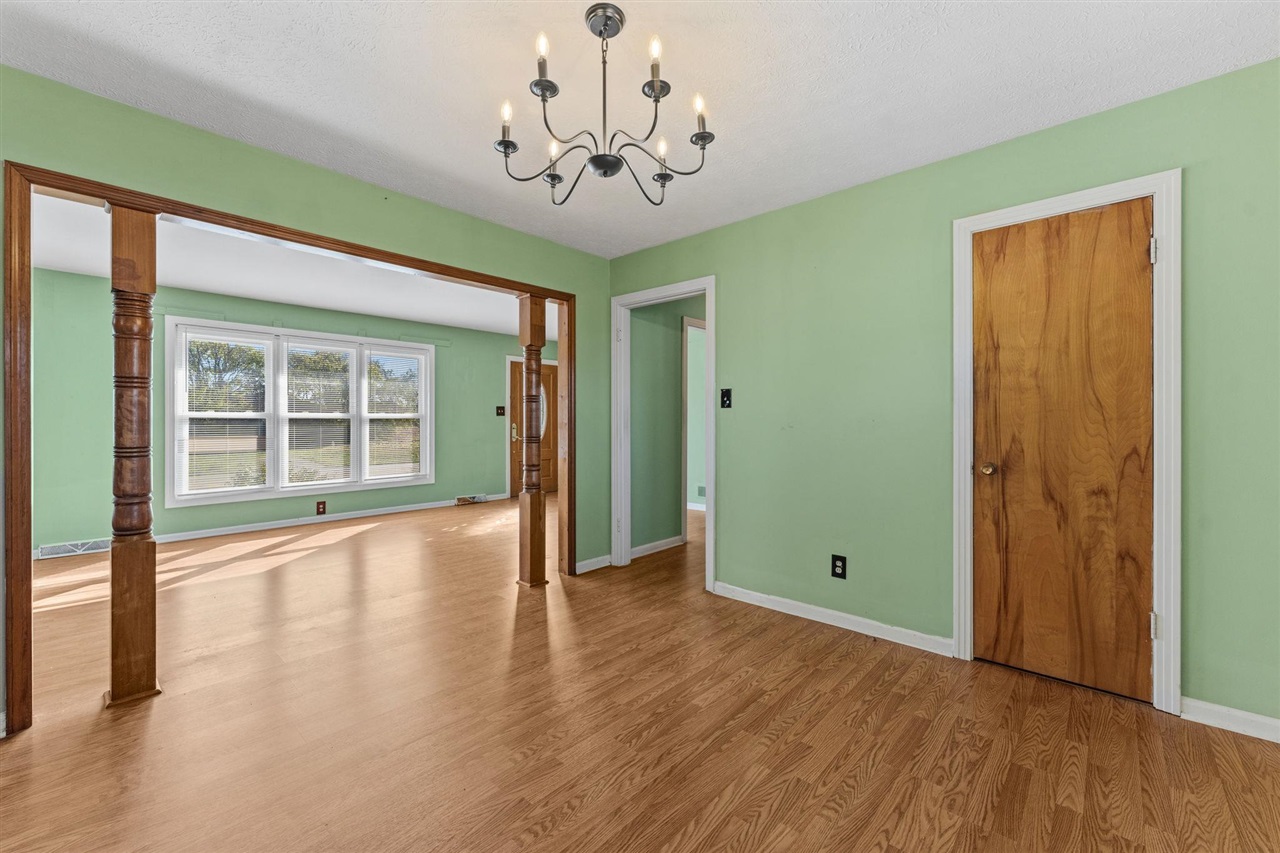 517 Robey Street Property Photo 4
