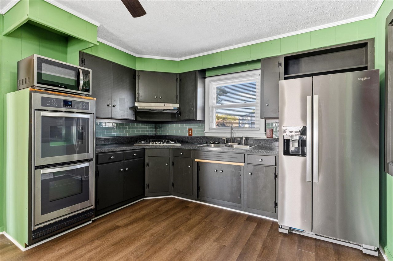 517 Robey Street Property Photo 11