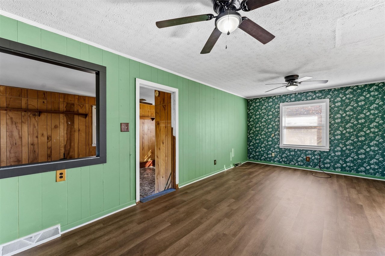 517 Robey Street Property Photo 14