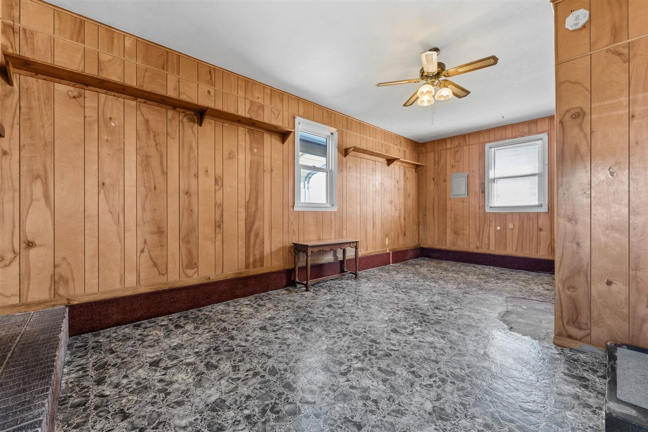 517 Robey Street Property Photo 16