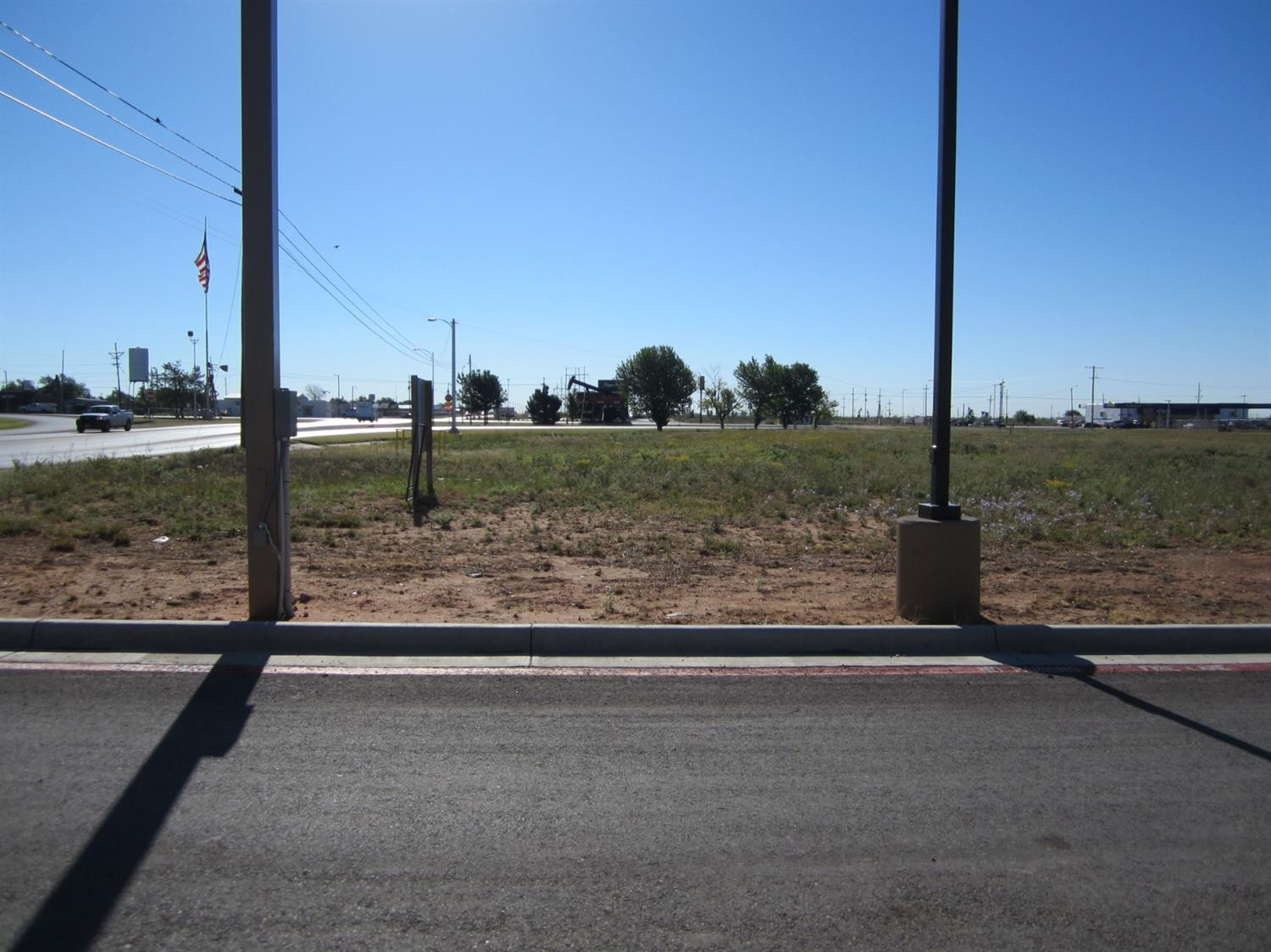 850 E Broadway Property Photo