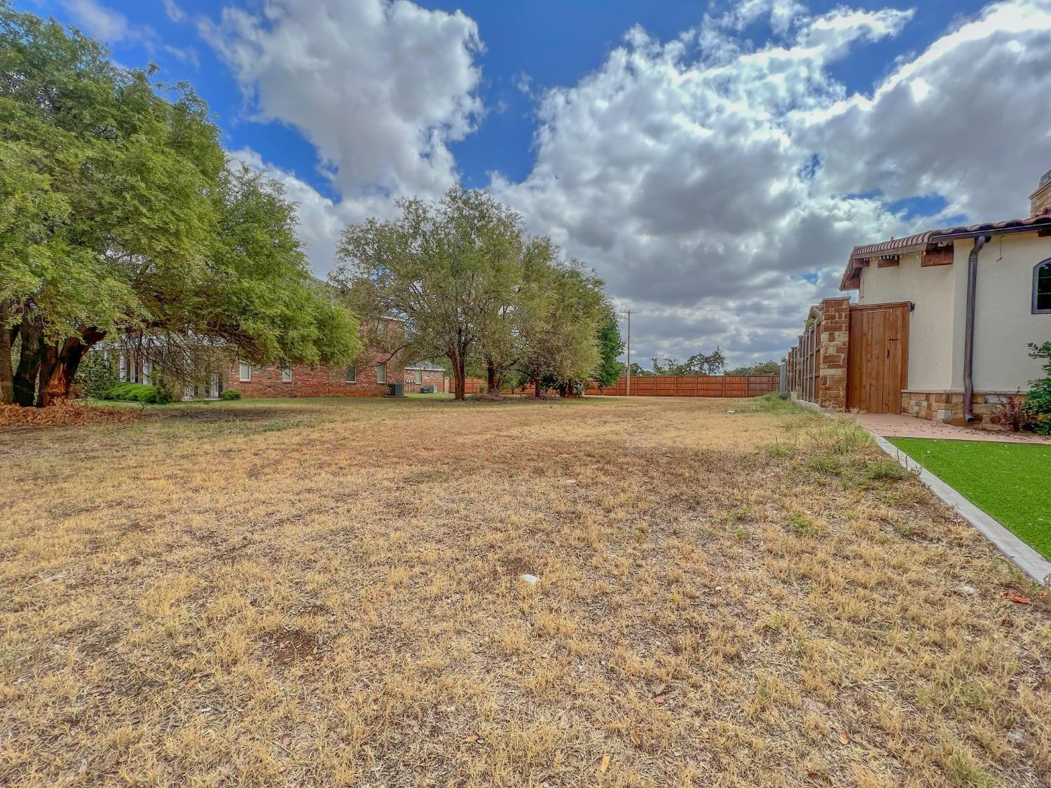 5227 21st Street Property Photo 1